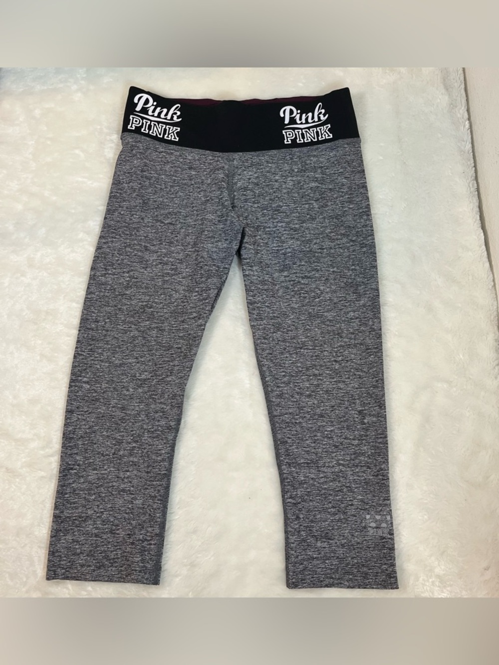Victoria’s Secret PINK Cropped Gray Leggings Size Small